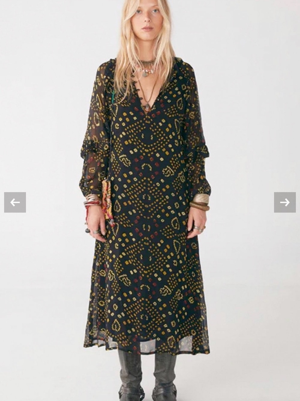 Maison Hotel Black Long-Sleeve Printed Midi Dress